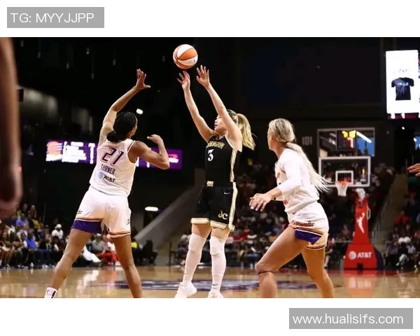 女篮神秘人对决水星队揭开赛场背后的秘密与激情