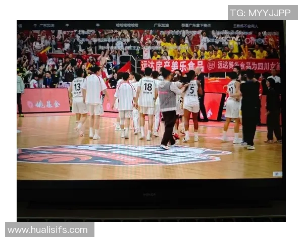 徐杰的篮球之路：从青涩少年到CBA明星的奋斗与成长故事